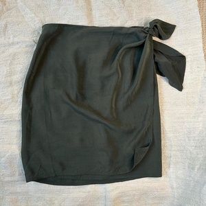 y2k DKNY Deep Green Silk Wrap skirt, size P